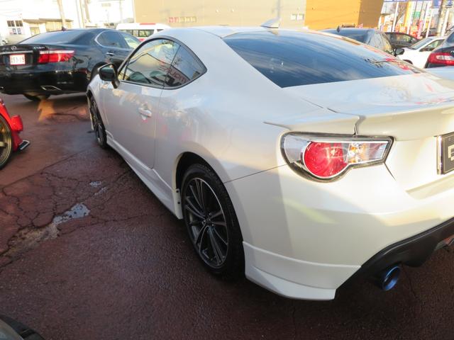 ８６ ＧＴ　モデリスタフロントスポイラー　ガナドールマフラー　メモリーナビ　フルセグＴＶ　バックモニター　ブルトゥース対応　ＨＩＤ　フォグＬＥＤ　パドルシフト　エンジンスターター　ＧＰＳレーダー　ＥＴＣ（18枚目）