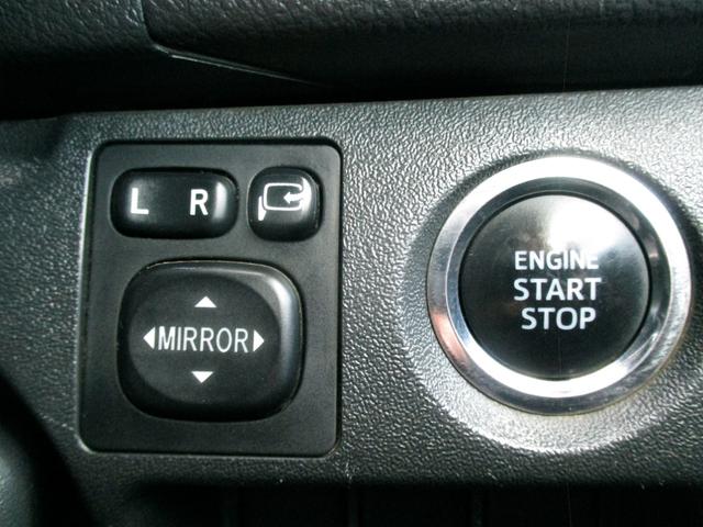 レジアスエースバン スーパーＧＬ　ダークプライム　４ＷＤディーゼルターボ　寒冷地仕様　ＬＥＤヘッドライト　プッシュスタート　ウッドコンビステアリング　リアエアコンリアヒーター　ＥＴＣ　フォグライト　電動格納ミラー（19枚目）