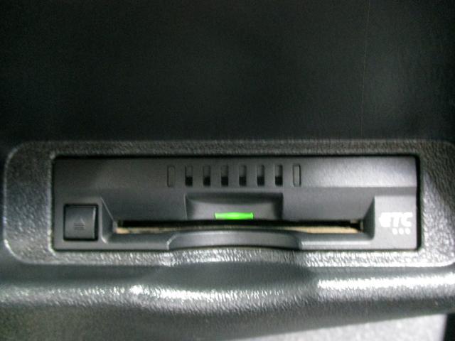 レジアスエースバン スーパーＧＬ　ダークプライム　４ＷＤディーゼルターボ　寒冷地仕様　ＬＥＤヘッドライト　プッシュスタート　ウッドコンビステアリング　リアエアコンリアヒーター　ＥＴＣ　フォグライト　電動格納ミラー（20枚目）