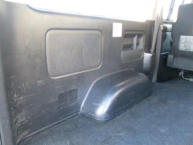 レジアスエースバン ロングスーパーＧＬ　４ＷＤディーゼルターボ　リアエアコンリアヒーター　ＥＴＣ　電動格納ミラー　フォグライト（13枚目）
