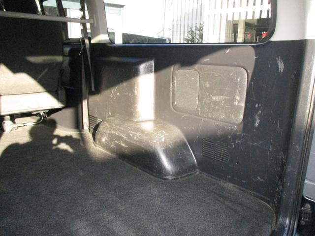 ハイエースバン ロングスーパーＧＬ　４ＷＤディーゼルターボ　寒冷地仕様　ＬＥＤヘッドライト　ＴＶナビ　バックカメラ　ＥＴＣ　リアエアコンリアヒーター　ドライブレコーダー　電動格納ミラー　フォグライト（14枚目）