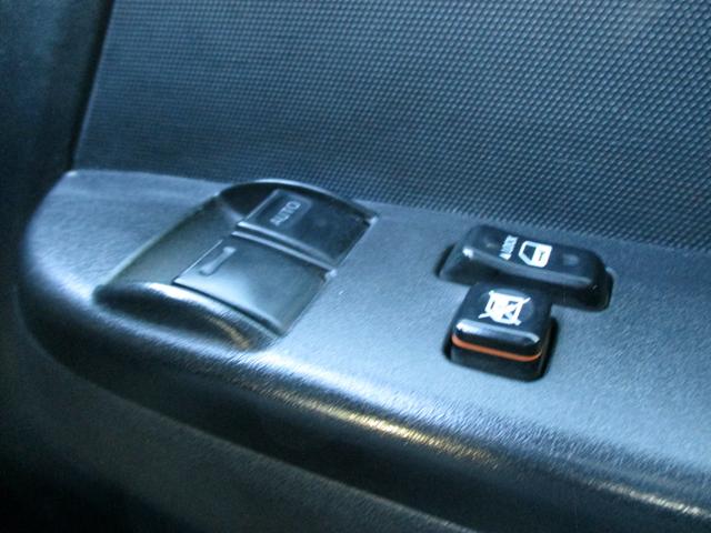 ハイエースバン ロングDX 5ドア 4WDディーゼルターボ モデリスタフロントスポイラー TVナビ バックカメラ ETC(21枚目)