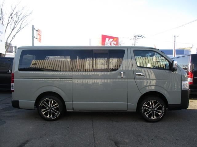 ハイエースバン ロングDX 4WDディーゼルターボ 全塗装済車 オリジナルカスタム仕様 フェイスチェンジ ラプター風塗装 リアヒーター 社外アルミ ホワイトレタータイヤ 社外ナビ バックカメラ ETC ドライブレコーダー(5枚目)