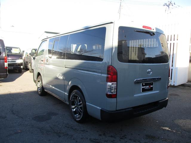 ハイエースバン ロングDX 4WDディーゼルターボ 全塗装済車 オリジナルカスタム仕様 フェイスチェンジ ラプター風塗装 リアヒーター 社外アルミ ホワイトレタータイヤ 社外ナビ バックカメラ ETC ドライブレコーダー(8枚目)