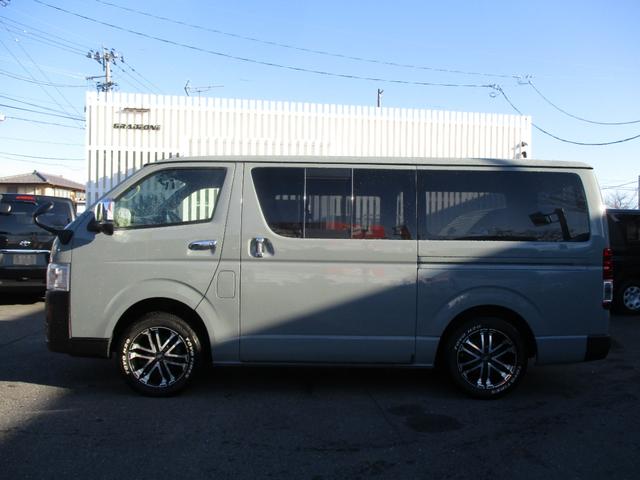 ハイエースバン ロングDX 4WDディーゼルターボ 全塗装済車 オリジナルカスタム仕様 フェイスチェンジ ラプター風塗装 リアヒーター 社外アルミ ホワイトレタータイヤ 社外ナビ バックカメラ ETC ドライブレコーダー(9枚目)