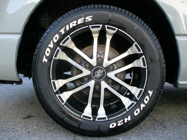 ハイエースバン ロングDX 4WDディーゼルターボ 全塗装済車 オリジナルカスタム仕様 フェイスチェンジ ラプター風塗装 リアヒーター 社外アルミ ホワイトレタータイヤ 社外ナビ バックカメラ ETC ドライブレコーダー(16枚目)