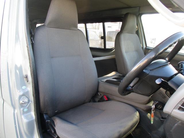 ハイエースバン ロングDX 4WDディーゼルターボ 全塗装済車 オリジナルカスタム仕様 フェイスチェンジ ラプター風塗装 リアヒーター 社外アルミ ホワイトレタータイヤ 社外ナビ バックカメラ ETC ドライブレコーダー(24枚目)