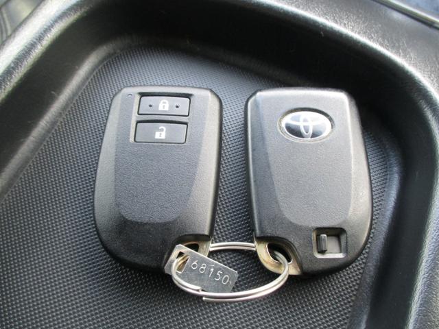 ハイエースバン ロングスーパーＧＬ　４ＷＤディーゼルターボ　ローダウン　プッシュスタート　ＬＥＤヘッドライト　フロントスポイラー　社外アルミ　ホワイトレタータイヤ　ナビ　バックカメラ　ＥＴＣ　ＡＣ１００Ｖコンセント（22枚目）