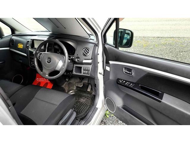 ワゴンＲスティングレー Ｔ　オートライト　ＨＩＤ　スマートキー　ベンチシート　ＡＴ　盗難防止システム　ＡＢＳ　アルミホイール　衝突安全ボディ　エアコン　パワーステアリング　パワーウィンドウ（5枚目）