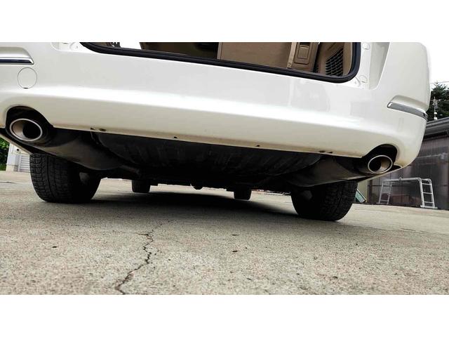 オデッセイ Ｍ　ＨＤＤナビエディション　ナビ　ＨＩＤ　キーレスエントリー　３列シート　ＣＶＴ　アルミホイール　ＣＤ　盗難防止システム　衝突安全ボディ　ＡＢＳ　エアコン　パワーステアリング　パワーウィンドウ（18枚目）