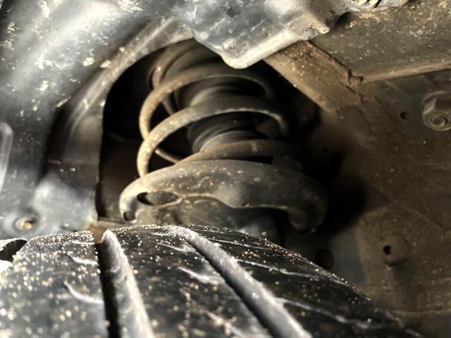 エスティマ アエラス 禁煙車 両側電動ドア 純正SDナビ バックカメラ HIDヘッドライト ETC クルコン オートライト デュアルエアコン 純正18インチアルミ Bluetooth CD DVD再生 フルセグ(20枚目)