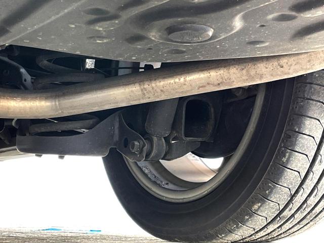 エスティマ アエラス 禁煙車 両側電動ドア 純正SDナビ バックカメラ HIDヘッドライト ETC クルコン オートライト デュアルエアコン 純正18インチアルミ Bluetooth CD DVD再生 フルセグ(21枚目)