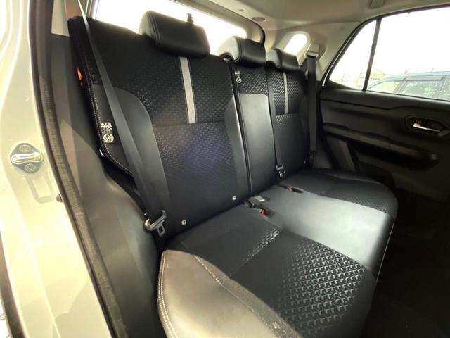 ロッキー プレミアムG HEV 禁煙車 全周囲カメラ 衝突被害軽減システム レーダークルーズ ドラレコ コーナーセンサー スマートキー LEDヘッド オートハイビーム オートライト オートエアコン 純正17インチアルミ(10枚目)