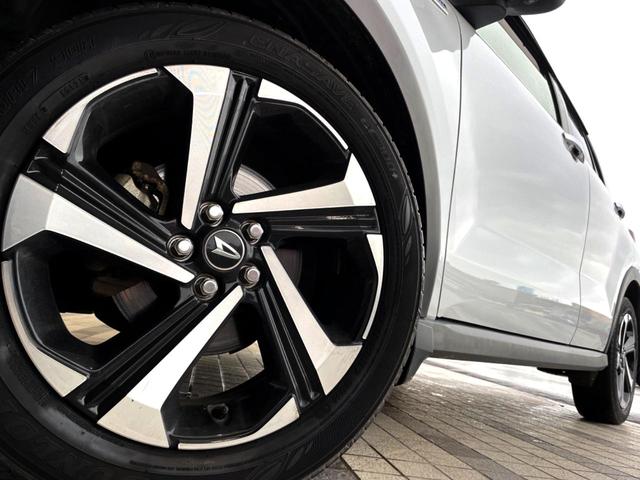 ロッキー プレミアムG HEV 禁煙車 全周囲カメラ 衝突被害軽減システム レーダークルーズ ドラレコ コーナーセンサー スマートキー LEDヘッド オートハイビーム オートライト オートエアコン 純正17インチアルミ(14枚目)