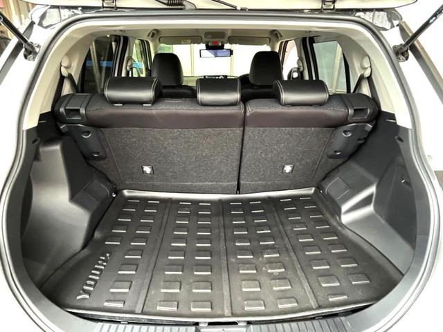 ロッキー プレミアムG HEV 禁煙車 全周囲カメラ 衝突被害軽減システム レーダークルーズ ドラレコ コーナーセンサー スマートキー LEDヘッド オートハイビーム オートライト オートエアコン 純正17インチアルミ(36枚目)