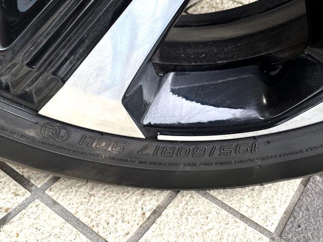 ロッキー プレミアムG HEV 禁煙車 全周囲カメラ 衝突被害軽減システム レーダークルーズ ドラレコ コーナーセンサー スマートキー LEDヘッド オートハイビーム オートライト オートエアコン 純正17インチアルミ(40枚目)