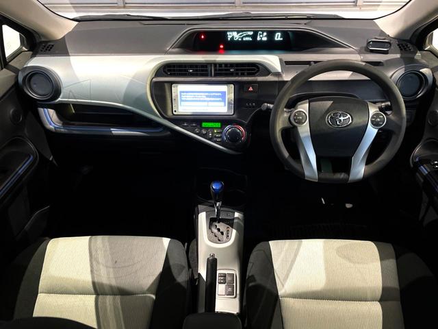 アクア S 禁煙車 純正SDナビ バックカメラ LEDヘッドライト オートエアコン Bluetooth CD 地デジ ワンセグ スマートキー シートヒーター 盗難防止装置 プライバシーガラス(2枚目)