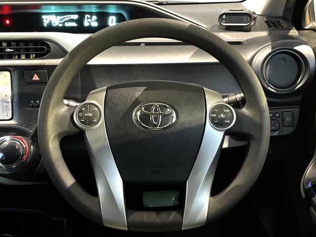 アクア S 禁煙車 純正SDナビ バックカメラ LEDヘッドライト オートエアコン Bluetooth CD 地デジ ワンセグ スマートキー シートヒーター 盗難防止装置 プライバシーガラス(11枚目)