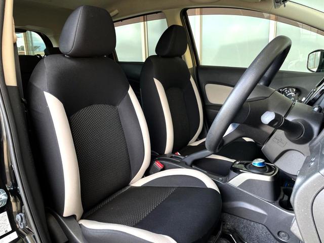 ノート ｅ－パワー　Ｘ　禁煙車　純正ナビ　全周囲カメラ　スマートキー　ＬＥＤヘッド　純正１４インチアルミ　オートライト　オートエアコン　Ｂｌｕｅｔｏｏｔｈ　ＣＤ　ＤＶＤ再生　フルセグ　盗難防止装置　プライバシーガラス（8枚目）