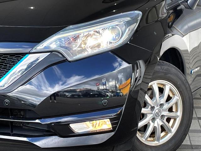ノート ｅ－パワー　Ｘ　禁煙車　純正ナビ　全周囲カメラ　スマートキー　ＬＥＤヘッド　純正１４インチアルミ　オートライト　オートエアコン　Ｂｌｕｅｔｏｏｔｈ　ＣＤ　ＤＶＤ再生　フルセグ　盗難防止装置　プライバシーガラス（12枚目）