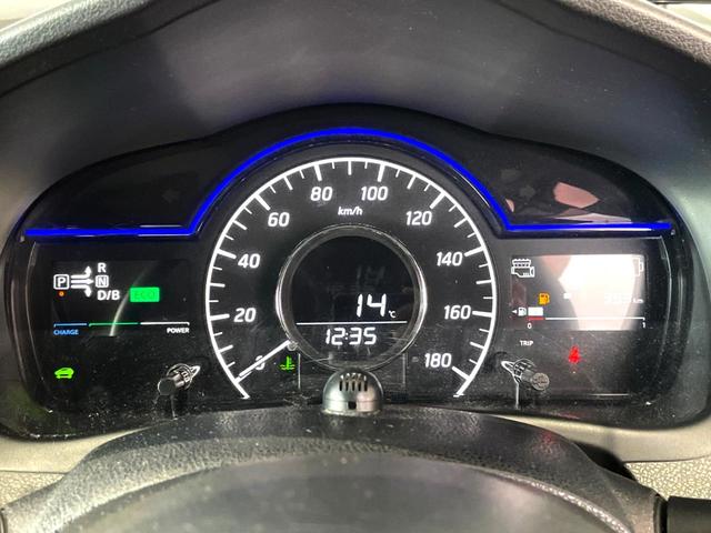ノート ｅ－パワー　Ｘ　禁煙車　純正ナビ　全周囲カメラ　スマートキー　ＬＥＤヘッド　純正１４インチアルミ　オートライト　オートエアコン　Ｂｌｕｅｔｏｏｔｈ　ＣＤ　ＤＶＤ再生　フルセグ　盗難防止装置　プライバシーガラス（24枚目）