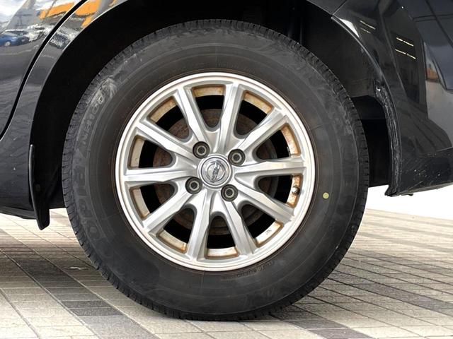 ノート ｅ－パワー　Ｘ　禁煙車　純正ナビ　全周囲カメラ　スマートキー　ＬＥＤヘッド　純正１４インチアルミ　オートライト　オートエアコン　Ｂｌｕｅｔｏｏｔｈ　ＣＤ　ＤＶＤ再生　フルセグ　盗難防止装置　プライバシーガラス（51枚目）