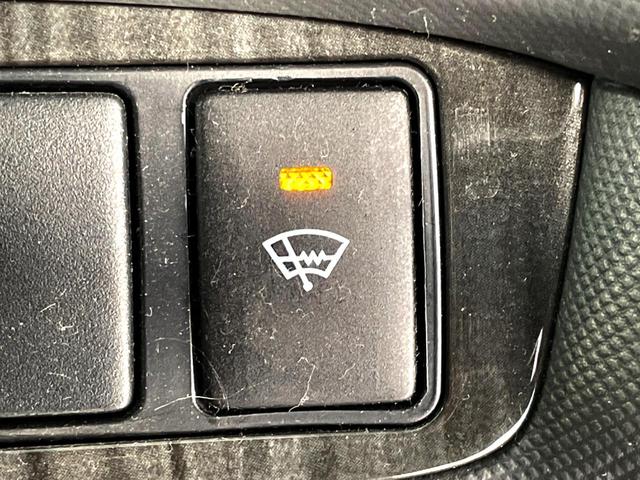 エスティマ アエラス 禁煙車 4WD 電動スライドドア SDナビ バックカメラ 寒冷地仕様 スマートキー HIDヘッド ビルトインETC クルコン 純正17インチアルミ オートライト デュアルエアコン リアエアコン(33枚目)