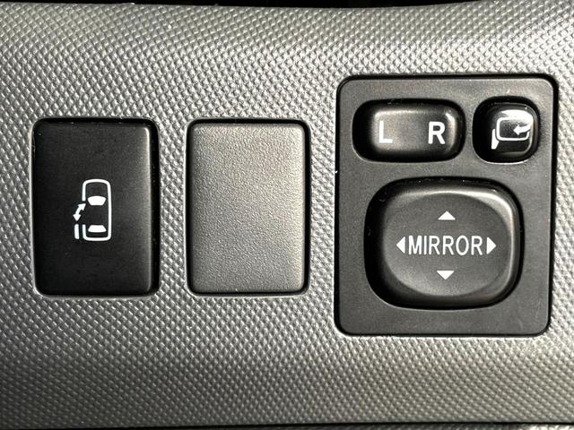 エスティマ アエラス 禁煙車 4WD 電動スライドドア SDナビ バックカメラ 寒冷地仕様 スマートキー HIDヘッド ビルトインETC クルコン 純正17インチアルミ オートライト デュアルエアコン リアエアコン(34枚目)