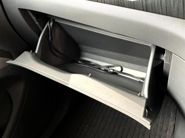 エスティマ アエラス 禁煙車 4WD 電動スライドドア SDナビ バックカメラ 寒冷地仕様 スマートキー HIDヘッド ビルトインETC クルコン 純正17インチアルミ オートライト デュアルエアコン リアエアコン(38枚目)