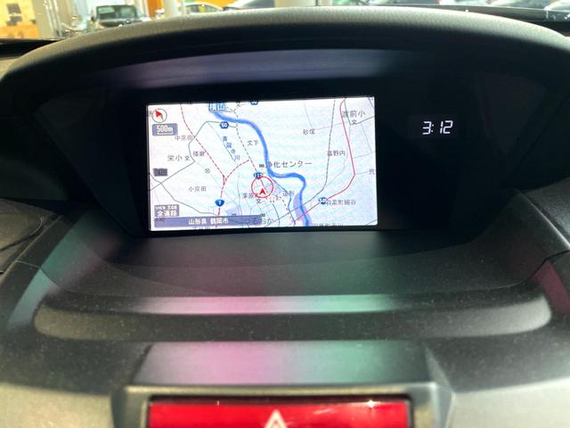 オデッセイ アブソルート 禁煙車 4WD 純正HDDナビ バックカメラ HIDヘッド クルコン 純正17インチアルミ オートライト オートエアコン CD DVD再生 フルセグ プライバシーガラス(5枚目)