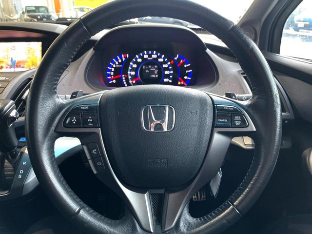 オデッセイ アブソルート 禁煙車 4WD 純正HDDナビ バックカメラ HIDヘッド クルコン 純正17インチアルミ オートライト オートエアコン CD DVD再生 フルセグ プライバシーガラス(8枚目)