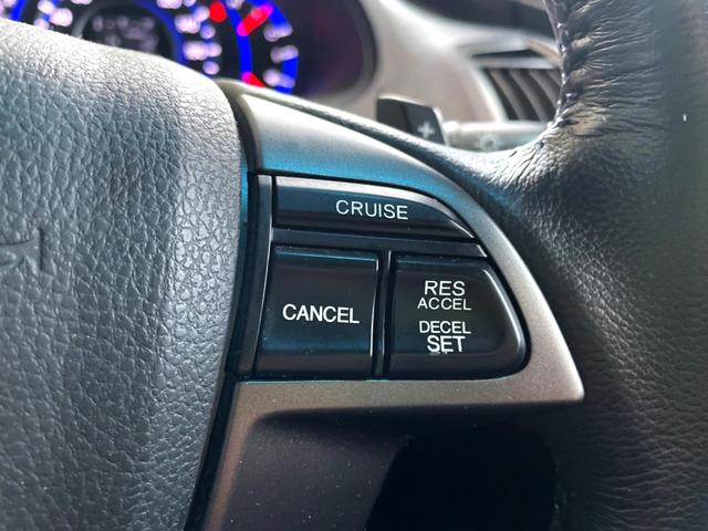 オデッセイ アブソルート 禁煙車 4WD 純正HDDナビ バックカメラ HIDヘッド クルコン 純正17インチアルミ オートライト オートエアコン CD DVD再生 フルセグ プライバシーガラス(10枚目)