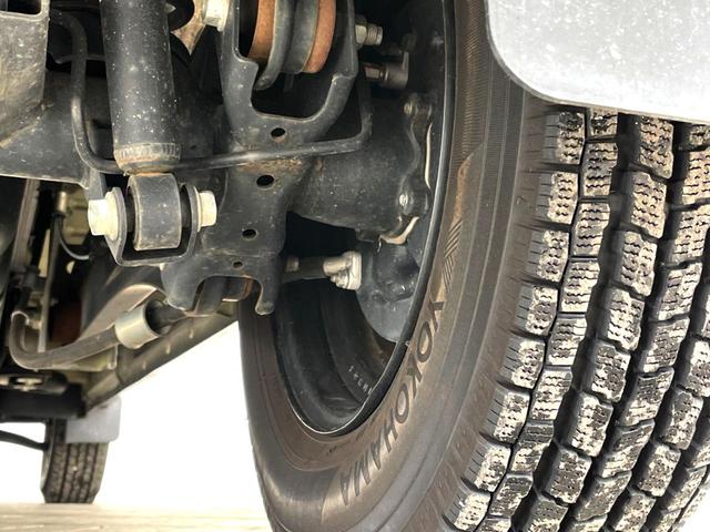 エブリイ ジョインターボ　禁煙車　４ＷＤ　ＳＤナビ　バックカメラ　コーナーセンサー　ＥＴＣ　オートライト　Ｂｌｕｅｔｏｏｔｈ　ＣＤ　ＤＶＤ再生　フルセグ　プライバシーガラス（22枚目）