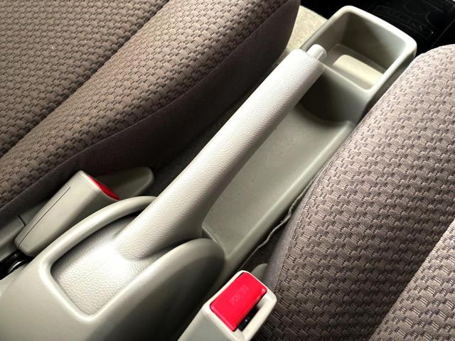 エブリイ ジョインターボ　禁煙車　４ＷＤ　ＳＤナビ　バックカメラ　コーナーセンサー　ＥＴＣ　オートライト　Ｂｌｕｅｔｏｏｔｈ　ＣＤ　ＤＶＤ再生　フルセグ　プライバシーガラス（37枚目）