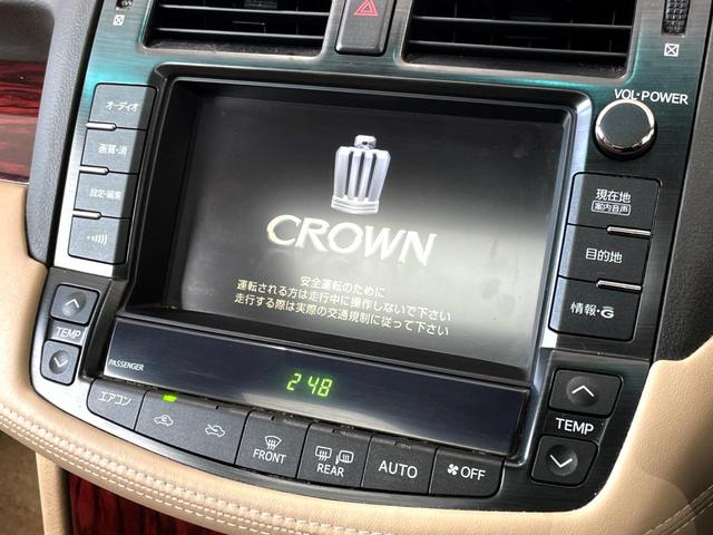 クラウン ロイヤルサルーン サンルーフ 純正SDナビ バックカメラ HIDヘッド ビルトインETC クルコン 純正16インチアルミ オートエアコン CD DVD再生 HIDフォグ プライバシーガラス 盗難防止装置(4枚目)