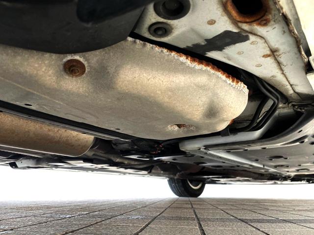 クラウン ロイヤルサルーン サンルーフ 純正SDナビ バックカメラ HIDヘッド ビルトインETC クルコン 純正16インチアルミ オートエアコン CD DVD再生 HIDフォグ プライバシーガラス 盗難防止装置(21枚目)