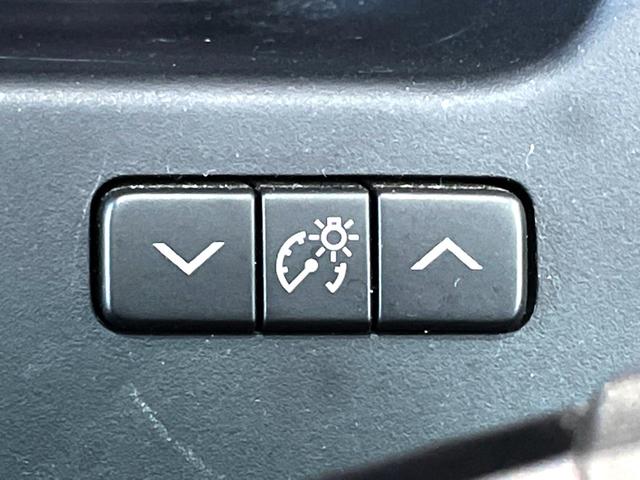 クラウン ロイヤルサルーン サンルーフ 純正SDナビ バックカメラ HIDヘッド ビルトインETC クルコン 純正16インチアルミ オートエアコン CD DVD再生 HIDフォグ プライバシーガラス 盗難防止装置(41枚目)