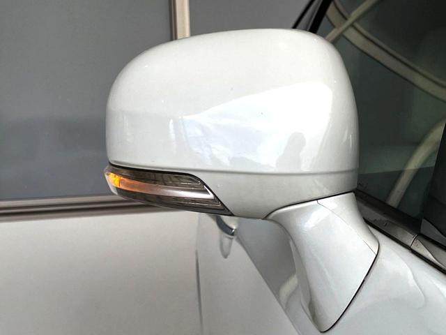 クラウン ロイヤルサルーン サンルーフ 純正SDナビ バックカメラ HIDヘッド ビルトインETC クルコン 純正16インチアルミ オートエアコン CD DVD再生 HIDフォグ プライバシーガラス 盗難防止装置(59枚目)