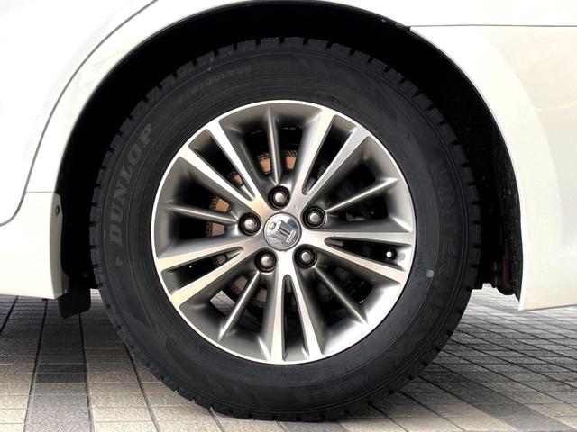 クラウン ロイヤルサルーン サンルーフ 純正SDナビ バックカメラ HIDヘッド ビルトインETC クルコン 純正16インチアルミ オートエアコン CD DVD再生 HIDフォグ プライバシーガラス 盗難防止装置(60枚目)