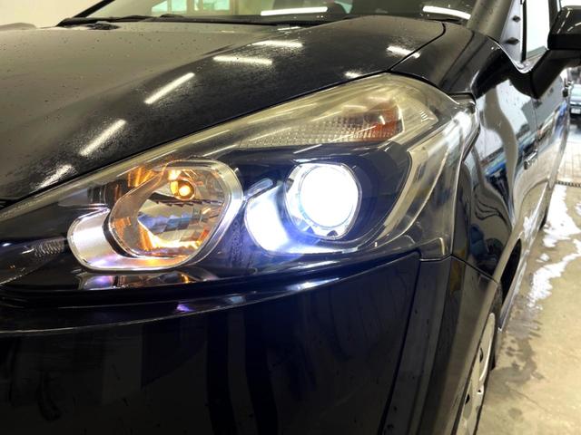 シエンタ ハイブリッドG 禁煙車 両側電動ドア 純正SDナビ バックカメラ 寒冷地仕様 衝突被害軽減システム スマートキー HIDヘッド ビルトインETC 車線逸脱警報 オートエアコン Bluetooth CD(17枚目)