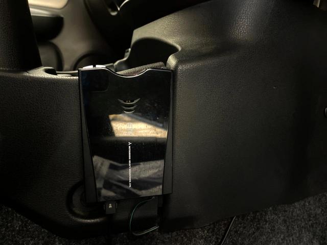 ノート e-パワー X 禁煙車 純正ナビ スマートキー LEDヘッドライト ETC オートライト オートエアコン Bluetooth CD フルセグ 盗難防止装置 プライバシーガラス(17枚目)