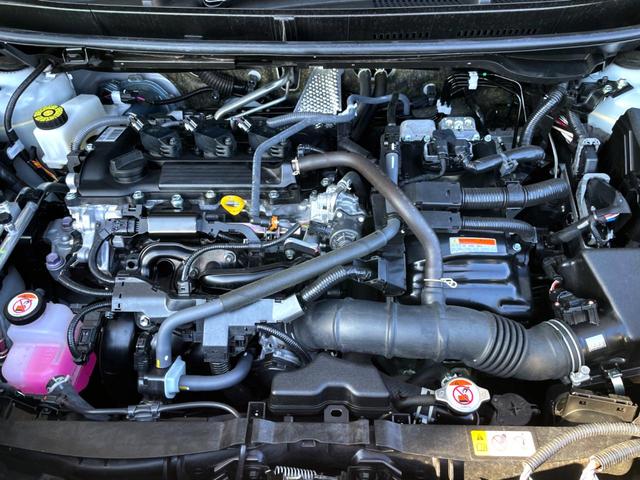 ヤリスクロス ハイブリッドＺ　禁煙車　全周囲カメラ　衝突被害軽減システム　レーダークルーズ　ハーフレザーシート　パワーシート　ドラレコ　スマートキー　ＬＥＤヘッド　ナビ連動ＥＴＣ　純正１８インチアルミ　車線逸脱警報　オートライト（20枚目）