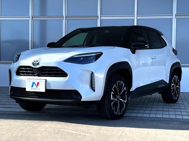 ヤリスクロス ハイブリッドＺ　禁煙車　全周囲カメラ　衝突被害軽減システム　レーダークルーズ　ハーフレザーシート　パワーシート　ドラレコ　スマートキー　ＬＥＤヘッド　ナビ連動ＥＴＣ　純正１８インチアルミ　車線逸脱警報　オートライト（48枚目）