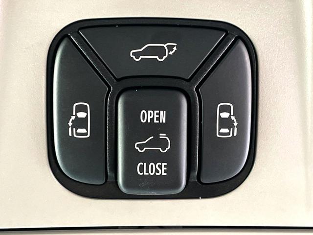 ヴェルファイア 2.4Z プラチナセレクションII タイプゴールド サンルーフ 両側電動ドア SDナビ バックカメラ 電動リアゲート スマートキー HIDヘッド ビルトインETC 18インチアルミ オートライト デュアルエアコン リアエアコン Bluetooth(6枚目)