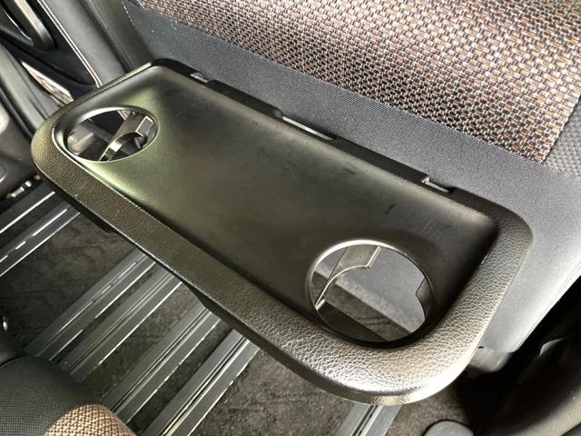 セレナ ハイウェイスター Vセレクション+セーフティ SHV 禁煙車 両側電動スライドドア 衝突軽減装置 純正ナビ ETC・Bluetooth・フルセグ LEDヘッドライト スマートキー オートライト 革巻きステアリング 地デジ プライバシーガラス オートエアコ(41枚目)