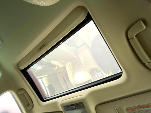 ＬＳ ＬＳ４６０　バージョンＳ　禁煙車　純正ＨＤＤナビ　バックカメラ　レーダークルーズ　レザーシート　前席シートエアコン　コーナーセンサー　スマートキー　ＨＩＤヘッド　ビルトインＥＴＣ　オートライト　デュアルエアコン　ＣＤ（3枚目）