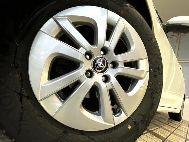 プリウス Ｓ　禁煙車　純正ＳＤナビ　バックカメラ　レーダークルーズ　ドラレコ　ＬＥＤヘッド　ビルトインＥＴＣ　純正１５インチアルミ　オートハイビーム　オートライト　オートエアコン　Ｂｌｕｅｔｏｏｔｈ　ＣＤ（13枚目）