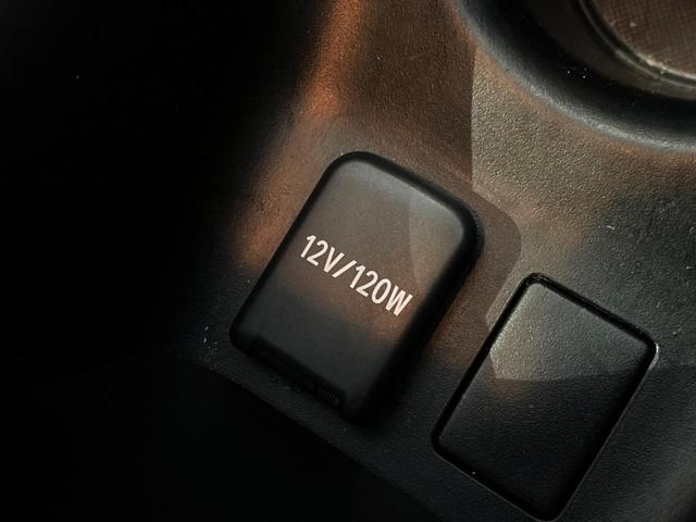 プリウス Ｓ　禁煙車　純正ＳＤナビ　バックカメラ　レーダークルーズ　ドラレコ　ＬＥＤヘッド　ビルトインＥＴＣ　純正１５インチアルミ　オートハイビーム　オートライト　オートエアコン　Ｂｌｕｅｔｏｏｔｈ　ＣＤ（41枚目）