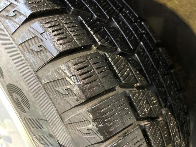 プリウス Ｓ　禁煙車　純正ＳＤナビ　バックカメラ　レーダークルーズ　ドラレコ　ＬＥＤヘッド　ビルトインＥＴＣ　純正１５インチアルミ　オートハイビーム　オートライト　オートエアコン　Ｂｌｕｅｔｏｏｔｈ　ＣＤ（56枚目）