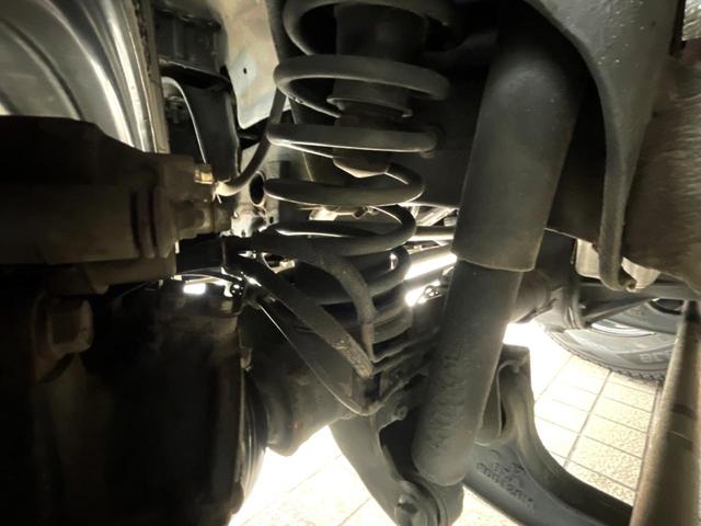 ジムニー ＸＬ　禁煙車　４ＷＤ　ＳＤナビ　バックカメラ　ドラレコ　ＬＥＤヘッド　ＥＴＣ　純正１６インチスチールホイール　オートエアコン　Ｂｌｕｅｔｏｏｔｈ　ＣＤ　ＤＶＤ再生　フルセグ　プライバシーガラス（22枚目）